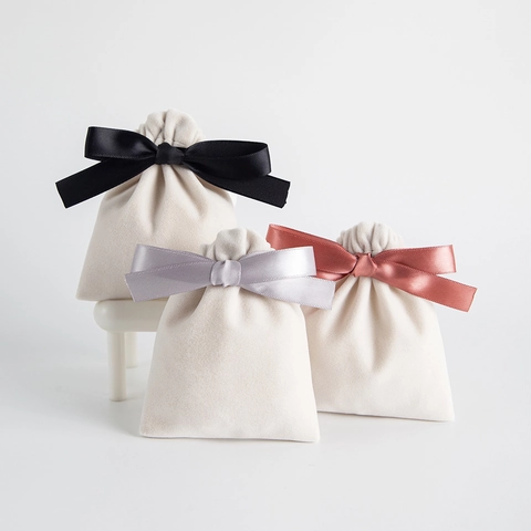 Velvet Jewelry Drawstring Bags Beige Small Gift Pouches With Satin Ribbon Bow For Necklace Bracelet Ring Storage
