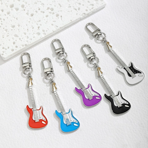 Alloy Enamel Electric Guitar Keychain Retro Music Instrument Pendant For Bag Car Charm Sweet Cool Accessory
