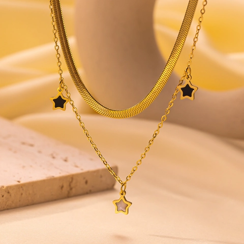 Collana A Strati Acciaio Al Titanio Placcato Oro 18K Perla Artificial Pendente A Cuore Gioielli Eleganti Minimalisti Per Donna