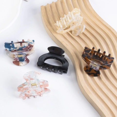 Hair Claw Clips Marble Tortoiseshell Pattern Strong Hold Styling Hair Clamp For Women Girls Chic Minimalist Accessory