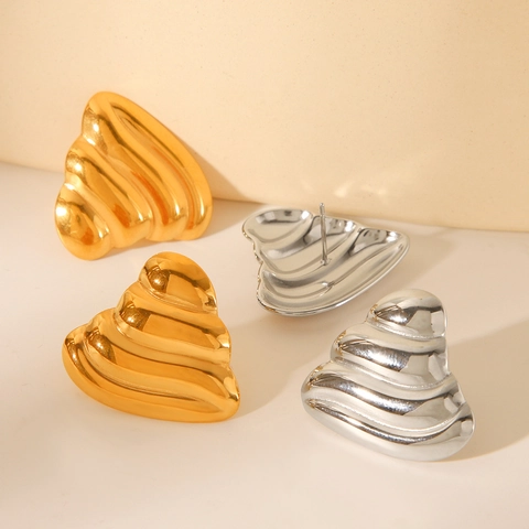 Heart Stud Earrings 18K Gold Plated Stainless Steel Wave Texture Croissant Design French Retro Minimalist Jewelry Women