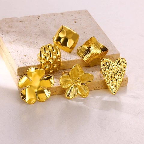 Vintage Flower Stainless Steel Ring Gold Textured Adjustable Open Band Palace Style Elegant Jewelry For Women