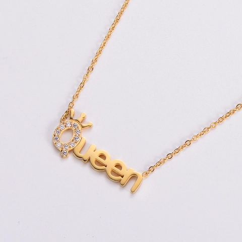 Collana Con Ciondolo Lettera Queen E Corona Acciaio Inossidabile 316L Con Zircone Gioielli Eleganti Galvanizzati Per Donna Regalo Di Compleanno