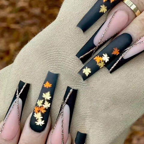 Lange Sargform Künstliche Nägel Schwarz Nude Französische Spitze Goldener Ahornblatt Herbststil Glänzend Tragbar