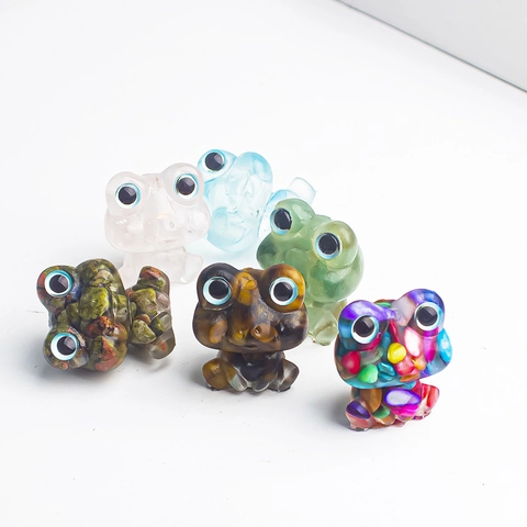 Natural Crystal Gravel Resin Frog Figurine Miniature Animal Sculpture Handmade Desktop Ornament Healing Stone Decor