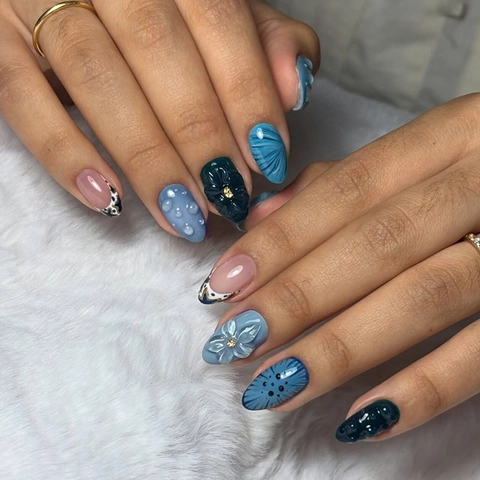 Faux Ongles Press On Et Colle Avec Fleurs 3D Bleues Et Pointes Léopard Forme Amande Brillante Style Vintage Sophistiqué Pour Femmes