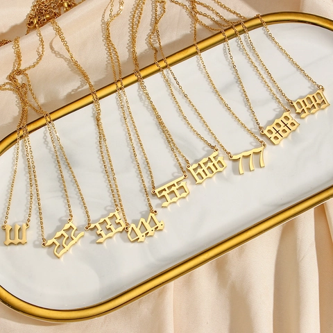Collana con Pendente Numero Angelo Gotico da Donna Acciaio Inossidabile Placcato Oro Gioielli Numerici Minimalisti per Regalo Quotidiano