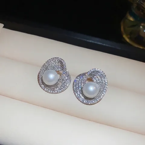 Pendientes De Botón En Espiral Irregulares De Cobre Con Perla Artificial Circonita Y Poste De Plata Mujer