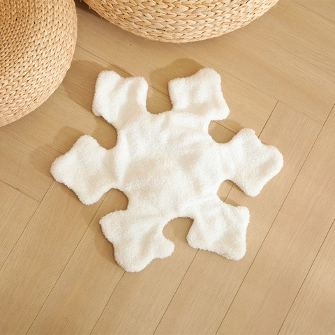 Snowflake Shaped Pillow Case Soft Plush Faux Sherpa Fleece Decorative Cushion Cover Winter Christmas Home Decor For Sofa Bed