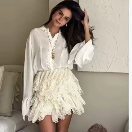 Elegante Witte Blouse Dames Met Opstaande Kraag Ruffles Uitlopende Mouwen Effen Kleur Casual Mode Kantoor Lady Top