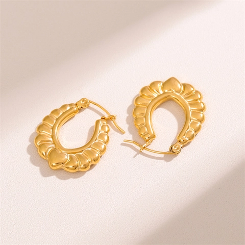 Heart Shaped Hoop Earrings Stainless Steel Gold Plated Wavy Texture Fashionable Simple Ear Buckles Jewelry For Women