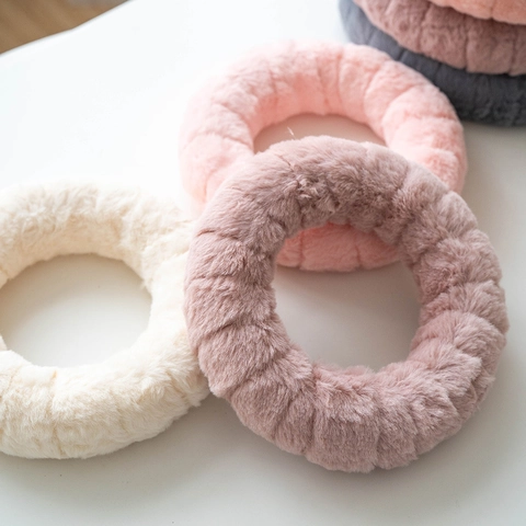 Weihnachten Plüsch Kranz DIY Handgefertigt Schaumstoffkern Kranz Rosa Weiß Grau Plüschring Ornament Für Festliche Haus Dekoration