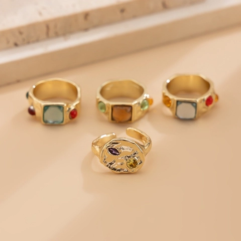 Retro Vloeibaar Metaal Verguld Legering Geometrisch Ingelegde Gekleurde Strass Ring Set Voor Trendy Vrouwen Feest Sieraden Cadeau