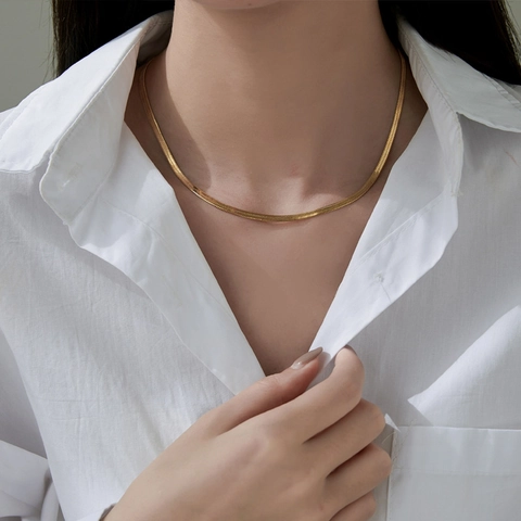 Collana Bracciale Minimalista in Acciaio Inossidabile Oro con Catena a Serpente Piatta per Donna Elegante Girocollo Gioielli