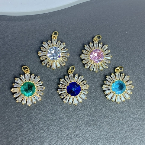 Ciondolo Floreale Girasole Ottone Zirconia Placcato Oro 18K Accessori Per Creazione Gioielli DIY Per Donna Fascino Elegante