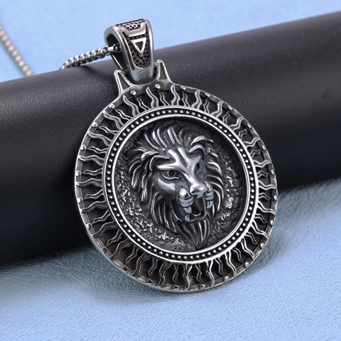 Viking Lion Head Round Medallion Pendant Necklace Stainless Steel Retro Punk Polished Jewelry Accessories For Men