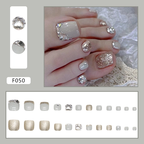 Champagne Glitter Strass Plaknagels Voor Tenen Hart Diamant Luxe Kunstmatige Valse Teennagels Voor Vrouwen