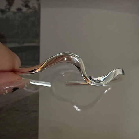 Mobius Bangle S925 Sterling Silver Twisted Wave Open Cuff Minimalist Polished Jewelry Gift For Women