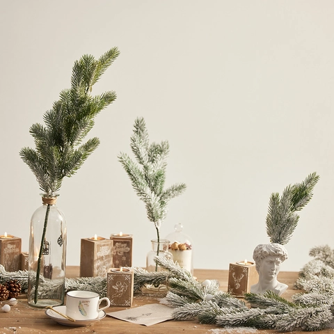 Artificial Christmas Pine Branches Flocked Snow PE Leaves Winter Greenery Garland Floral Arrangement Holiday Home Decor