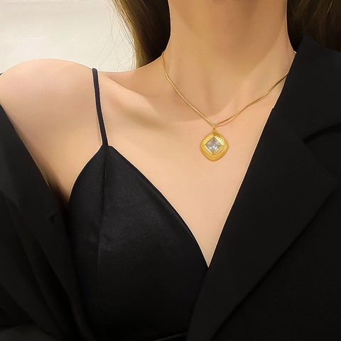 Minimalistische Quadratische Zirkon Anhänger Halskette Edelstahl Geometrische Boxkette Schmuck Für Damen Elegant Gold Silber