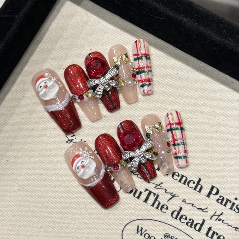Kerst Plaknagels Lange Doodskistvorm Kerstman 3D Strik Rijnstenen Rood Wit Handgemaakt Feestelijk Manicure Vrouwen