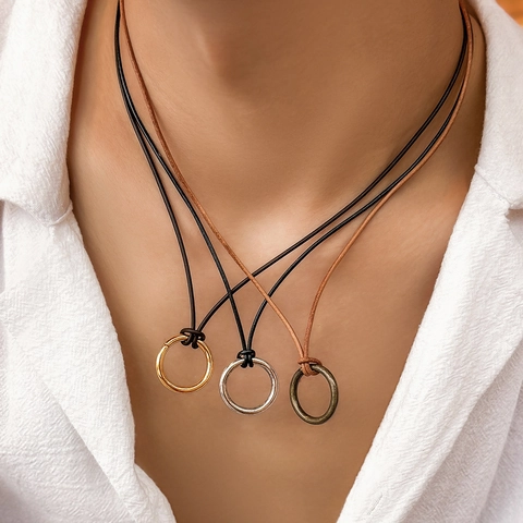 Collar Colgante Hombre Anillo Aleación Minimalista Retro Cordón De Cera Cadena De Clavícula Accesorio Versátil