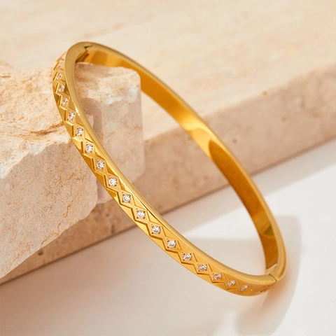 Stainless Steel Bangle Bracelet Geometric Zigzag Rhombus Design With Zircon Rhinestone Inlaid Hinge Closure Elegant