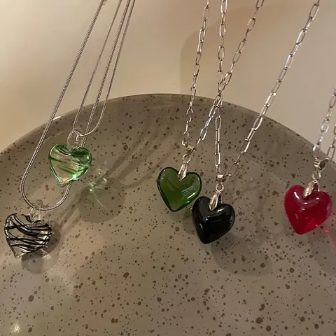 Herz Anhänger Halskette Titanstahl Mit Zebra Streifen Lampwork Glas Minimalistische Schlüsselbein Kette Für Frauen