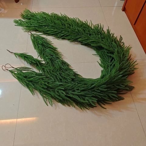 Künstliche Weihnachtsgirlande PE PVC Realistische Kiefernnadel Rattan Für Kaminmantel Haus Dekor Tischläufer Winter Grün