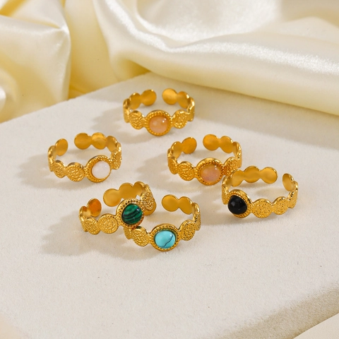 Vintage Stainless Steel Adjustable Ring For Women Gold Plated Hammered Texture Round Natural Stone Inlay Bohemian Style