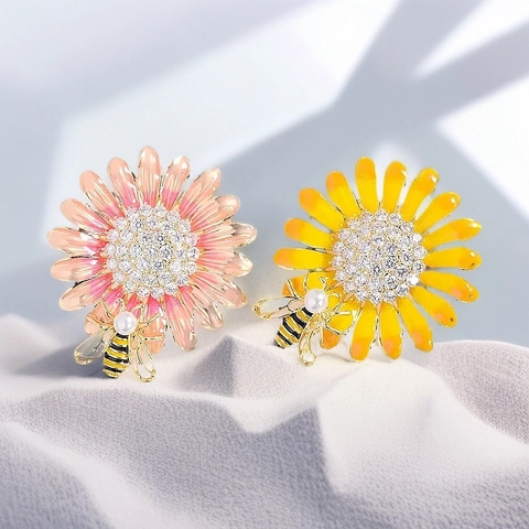 Elegante Spilla Girasole E Ape Smalto Lega Strass Margherita Corsage Con Perla Artificial Imitazione Gioielli Per Donne