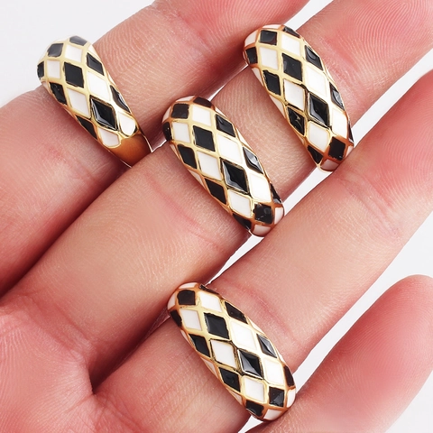 Schwarz Weiß Karierter Ring Kupfer Vergoldet Zirkon Emaille Verstellbar Offener Schmuck Für Frauen Geometrisches Rautenmuster