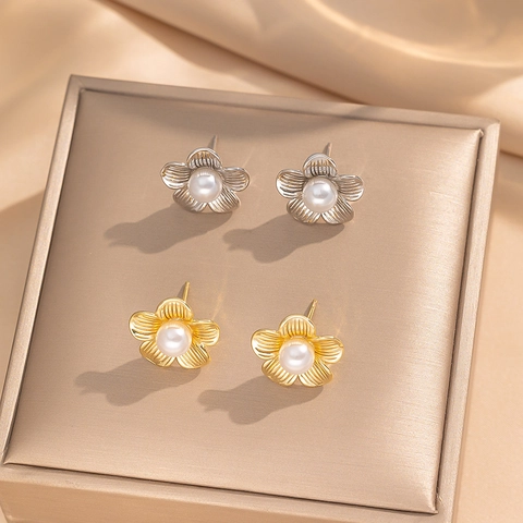 Orecchini A Lobo A Fiore Vintage Con Künstliche Perle E Stainless Steel Earring Post Acciaio Al Titanio Gioielli Eleganti