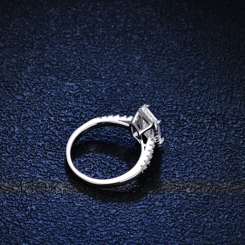 Anillo de Plata de Ley 925 Moissanita para Mujer Corte Esmeralda Diamantes de Imitación Incrustados Anillo Geométrico Joyería de Propuesta de Boda