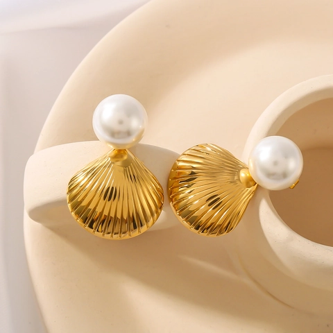 Shell Artificial Pearl Stud Earrings Stainless Steel 18K Gold Plated Scallop Fan Shape Elegant Jewelry For Women