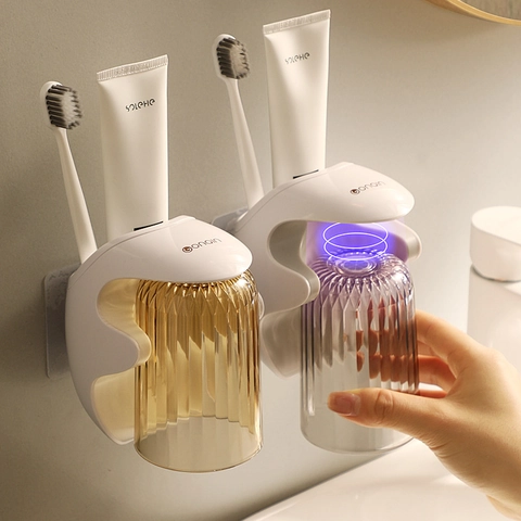 Wall Mounted Magnetic Toothbrush Holder With Striped Mouthwash Cups No-Drill Plastic Bathroom Storage Rack Organizer