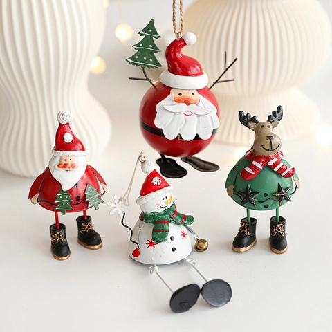 Christmas Iron Art Ornaments Metal Pendants Santa Claus Snowman Reindeer Hand Painted Festive Home Decor Hanging Decor