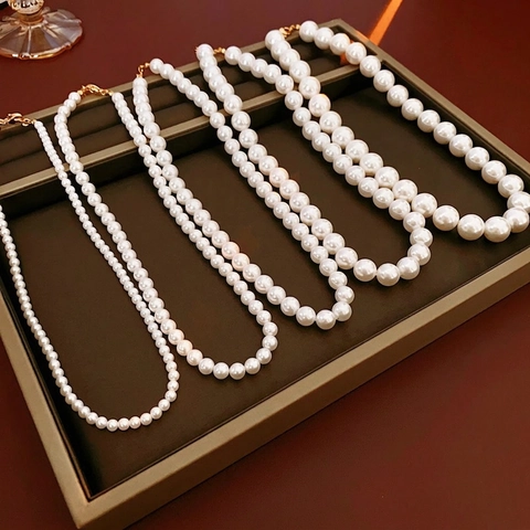 Elegante Collana Di Künstliche Perle Di Vetro Bianche Con Chiusura In Rame Dorato Stile Francese Catena Per Clavicola Donna