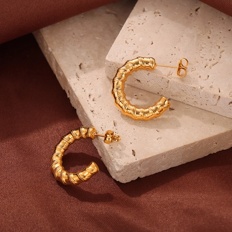 Orecchini a Cerchio Croissant in Acciaio Inossidabile Texture a Spirale Vintage Francese Geometrici a C Oro Argento per Donna