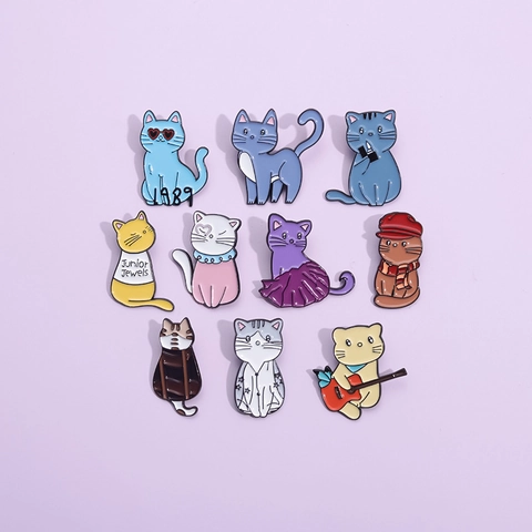 Spilla in Smalto per Gatti in Stile Giapponese Spilla Creativa in Lega Animal Badge Abbigliamento Zaino Accessori per Gioielli Regali per Donna Uomo