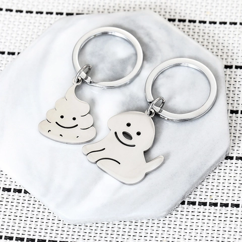 Funny Novelty Stainless Steel Keychain Cute Smiling Poop Dog Shaped Keychain Creative Couple Bag Pendant Gift Keyring