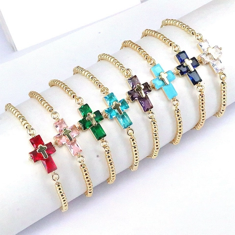 Bracciale Con Ciondolo A Croce Di Moda Zirconia Cubica Colorata Rame Placcato Oro Perline Bolo Cursore Regolabile Donne