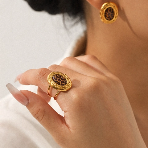 Vintage Leopard Print Jewelry Set 18K Gold Plated Stainless Steel Oval Earrings And Ring For Women Retro Fashion