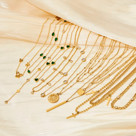 Collana Con Ciondolo In Acciaio Inossidabile Placcato Oro Con Zircone Cuore Farfalla Croce Gioielli Multistrato Per Donna