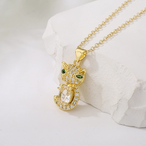 Collar Con Colgante De Gato Lindo Cobre Chapado En Oro De 18K Circonita Perla Artificial Incrustada Joyería Para Mujeres