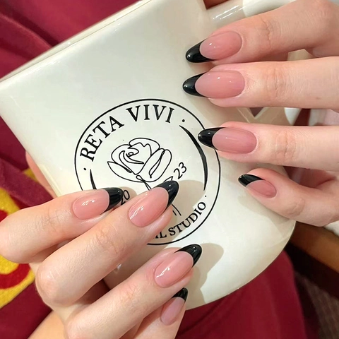 Uñas Postizas Almendradas Puntas Francesas Negras Cobertura Completa Plástico ABS Elegante Rosa Nude Uñas Artificiales Mujeres