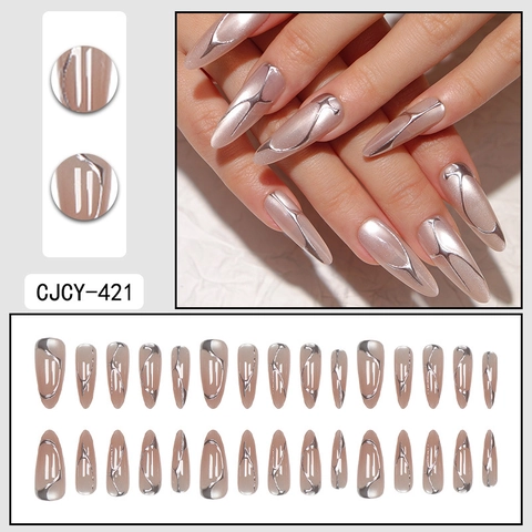 Franse Press On Nails Kattenoog Effect Vloeibaar Metaal 3D Reliëf Lange Amandel Glinsterende Champagne Nude Elegante Manicure