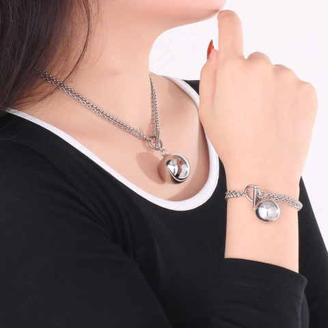 Gioielli Minimalisti In Acciaio Inossidabile Con Collana E Bracciale Con Ciondolo A Sfera Cava E Chiusura A Gancio Per Donna