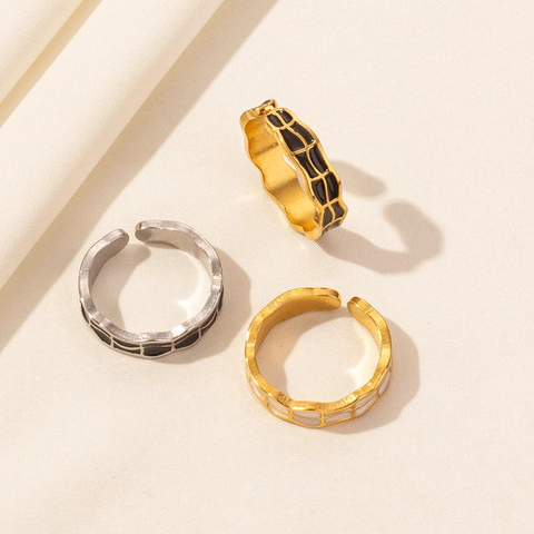 Bague Ouverte Minimaliste en Acier Inoxydable 304 à Carreaux pour Femme Émail Rayé Géométrique Réglable Or Argent Bijoux de Mode