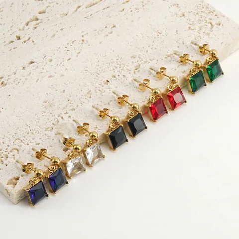 Boucles D'oreilles Puces Carrées En Zircon Acier Inoxydable Plaqué Or Bijoux Minimalistes Géométriques Pour Femmes